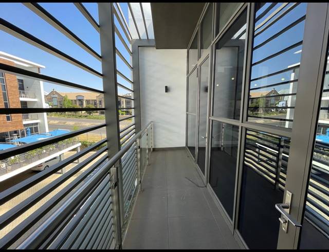 119.50M² OFFICE TO LET IN BRYANSTON